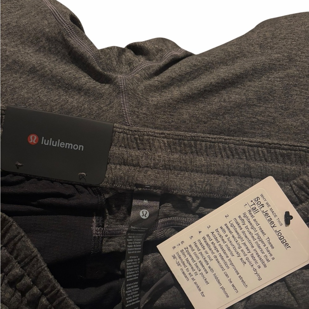 Lululemon mens M black joggers NWT - Picture 3 of 4